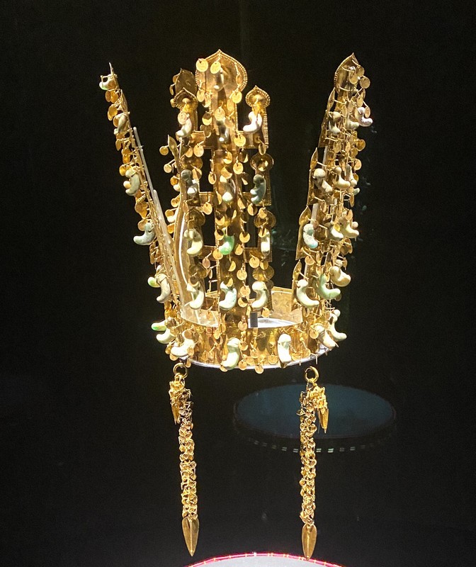 韓国がトランプ氏に最高勲章を授与 値段は1400万円【写真】 [写真特集1