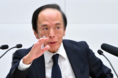 記者会見をする日銀の植田和男総裁＝東京都中央区で2025年10月30日午後3時52分、西夏生撮影