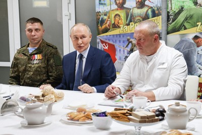 ロシア、原子力魚雷の実験成功 プーチン氏、新型兵器で米欧けん制