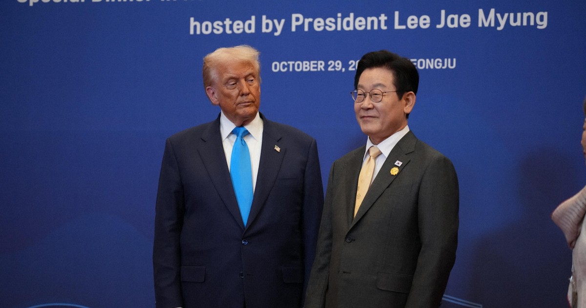 Trump gives approval for South Korea to build nuclear-powered submarine