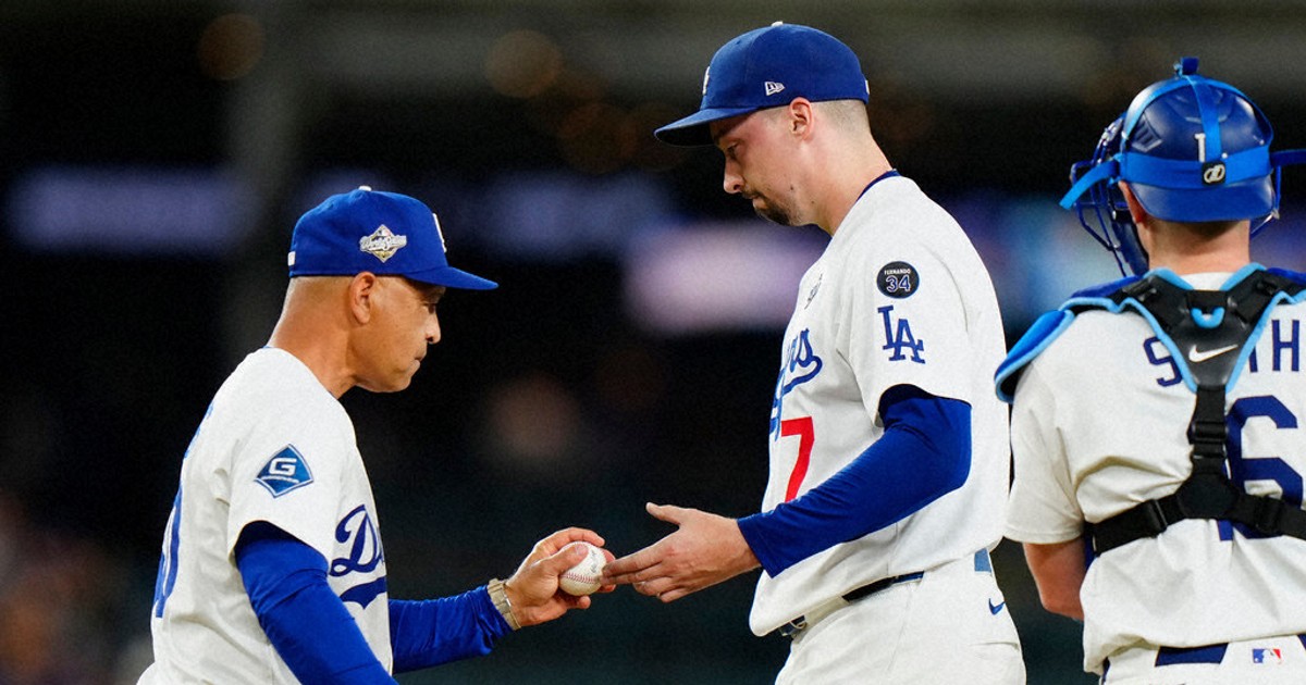 Dodgers shuffle their slumping lineup for World Series Game 5, and it doesn't work in Jays' 6-1 win
