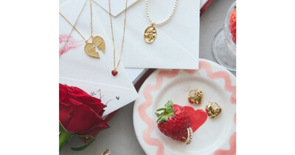 プレスリリース：板野友美20周年を記念し、Rosy luceから［初の