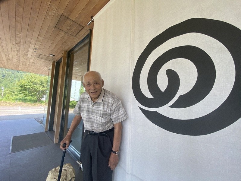 伝説の杜氏、体力衰えても技術後世に 92歳、酒造り一筋「幸せ」 | 毎日新聞