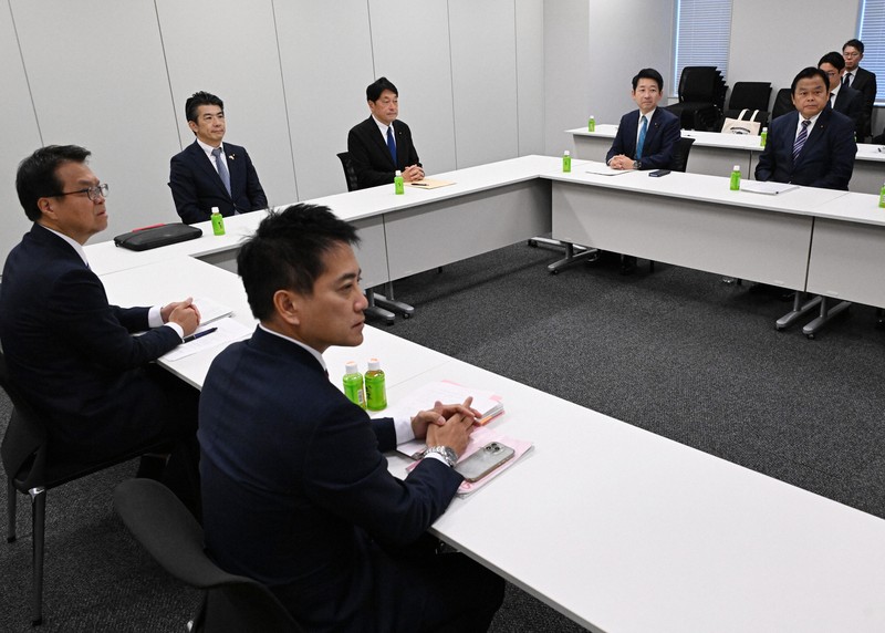 先送りなら「土下座するしか…」自民の独り相撲だったガソリン減税