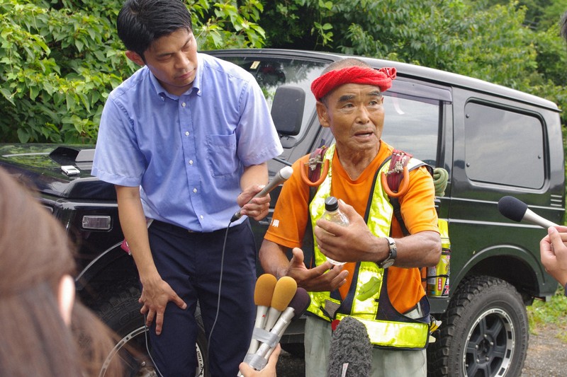 スーパーボランティア」尾畠さん、86歳で夜間中学へ 念願の学業 | 毎日新聞