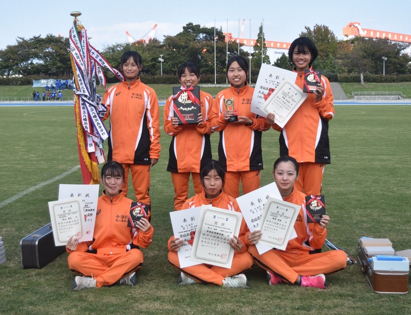 【愛媛】今治北　初出場＝愛媛県西条市で2025年11月2日午後2時15分、広瀬晃子撮影