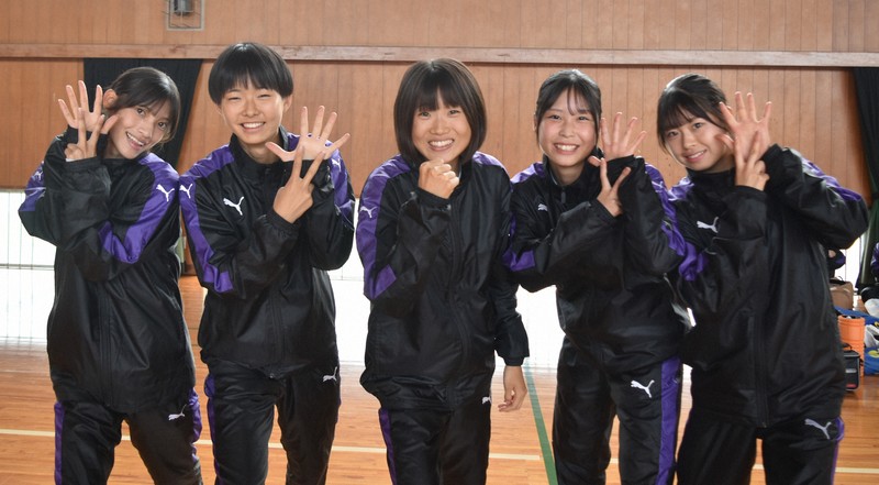 【高知】山田　37年連続37回目＝高知市のINOUE・東部スポーツパークで2025年11月2日午後1時11分、行方一男撮影