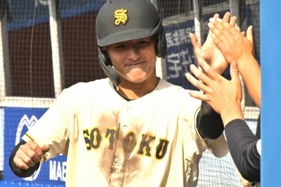 崇徳が33年ぶり優勝、高川学園降す 高校野球秋季中国大会 | 毎日新聞