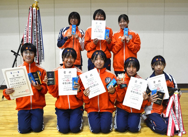 【福井】鯖江　7年連続11回目＝福井県鯖江市の東公園陸上競技場で2025年11月2日午後2時24分、萱原健一撮影