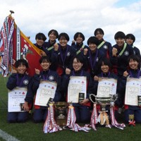 【長野】長野東　19年連続19回目＝長野県佐久市総合運動公園陸上競技場で2025年11月2日午後0時48分、鈴木英世撮影