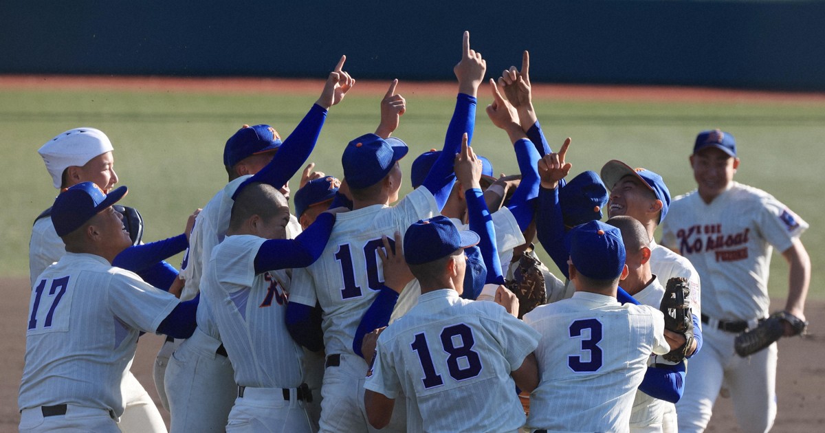 神戸国際大付が16年ぶり3回目V　智弁学園降す　高校野球秋季近畿