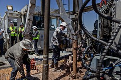米ユタ州ミルフォード近郊にあるファーボ・エナジーの地熱発電施設「ケープ・ステーション」の掘削パッド＝Kim Raff for WSJ