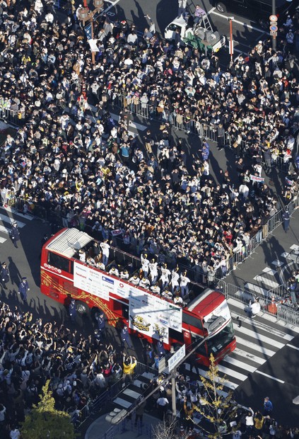 阪神優勝パレード概要決まる 22日は御堂筋周辺で交通規制 | 毎日新聞