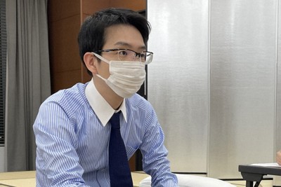 A級順位戦3回戦で増田康宏八段から今期2勝目を挙げた豊島将之九段＝名古屋市中村区の名古屋将棋対局場で2025年9月24日、丸山進撮影