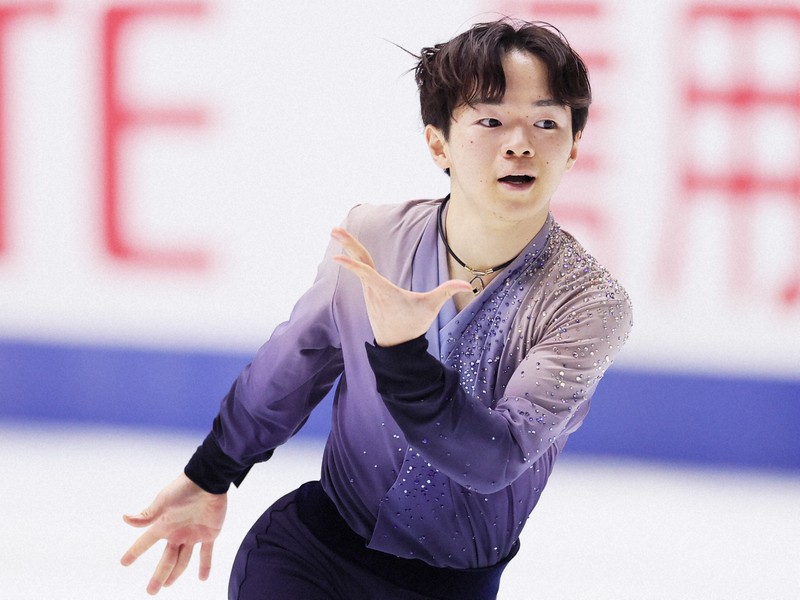 鍵山優真が3連覇 佐藤駿2位 フィギュアNHK杯 男子フリー | 毎日新聞