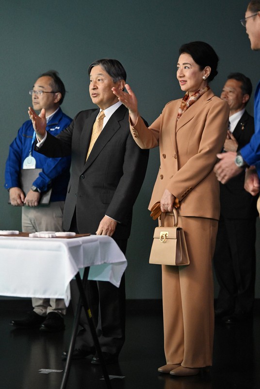 天皇、皇后両陛下が鳥羽水族館をご訪問 [写真特集1/8] | 毎日新聞