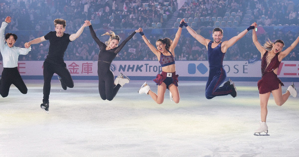 フィギュアスケートGP NHK杯エキシビション 王者の舞、観客魅了 | 毎日新聞