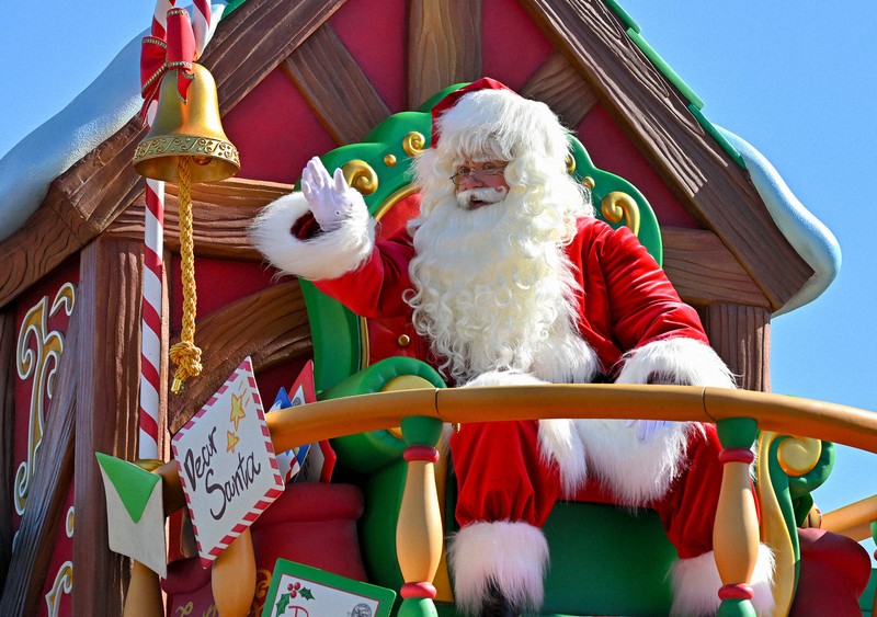 ディズニーのクリスマス メディアデーで披露 [写真特集3/20] | 毎日新聞