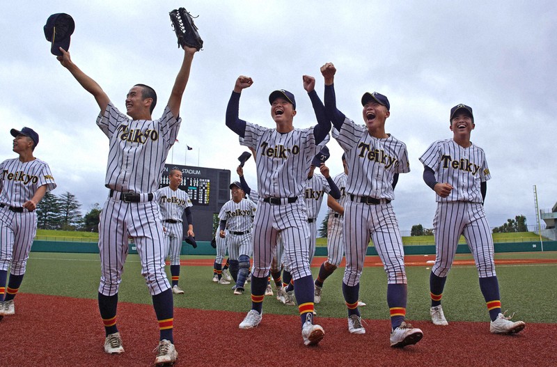 新潟対決制した帝京長岡は投打に1年生活躍 秋季高校野球北信越 | 毎日新聞