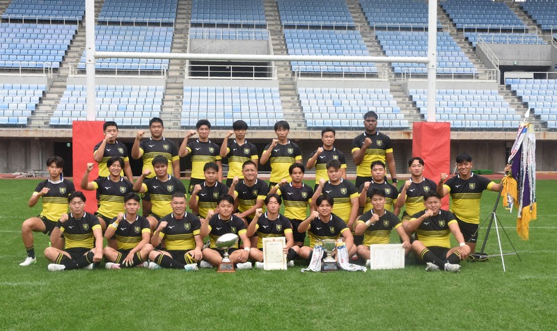 【宮城】30大会連続32回目の花園出場を決めた仙台育英の選手たち＝仙台市泉区のユアテックスタジアム仙台で、2025年10月19日午後0時29分、竹田直人撮影