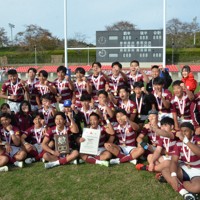 【福島】2大会連続3回目の花園出場を決めた聖光学院の選手たち＝福島県いわき市のハワイアンズスタジアムいわきで2025年11月8日午後2時7分、松本光樹撮影
