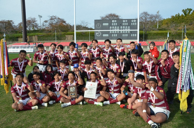 【福島】2大会連続3回目の花園出場を決めた聖光学院の選手たち＝福島県いわき市のハワイアンズスタジアムいわきで2025年11月8日午後2時7分、松本光樹撮影