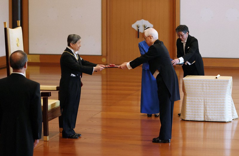 秋の叙勲 大綬章親授式 [写真特集2/24] | 毎日新聞
