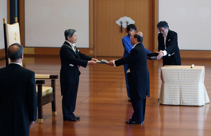 秋の叙勲 大綬章親授式 [写真特集1/24] | 毎日新聞