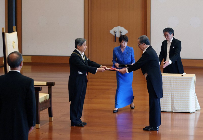 秋の叙勲 大綬章親授式 [写真特集1/24] | 毎日新聞