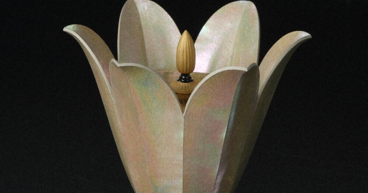 青が散る様ヴィンテージ大きな瞳や繊細に描かれた花模様の前掛けが美しい張子の招き猫 七七七” 2025 #七夕