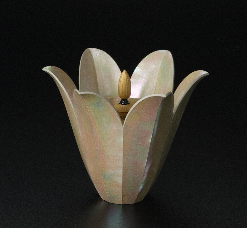 作品紹介：軌跡のきらめき～神秘の光彩、ガラスと貝細工～／下