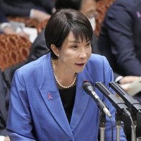 参院予算委で答弁する高市首相＝12日午前