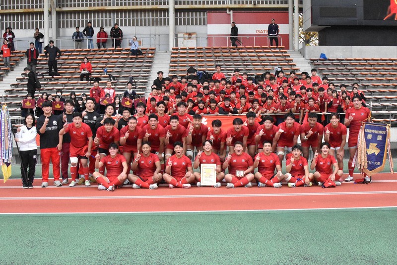 【千葉第1】31大会連続33回目の花園出場を決めた流通経大柏＝千葉県柏市の柏の葉公園総合競技場で2025年11月2日午後1時24分、柴田智弘撮影