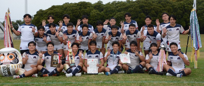 【群馬】4大会連続12回目の花園出場を決めた明和県央の選手たち＝前橋市で2025年11月9日午後0時33分、加藤栄撮影
