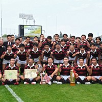 【東京第2】2大会ぶり9回目の花園出場を決めた早稲田実の選手たち＝秩父宮ラグビー場で2025年11月9日、新宮巳美撮影