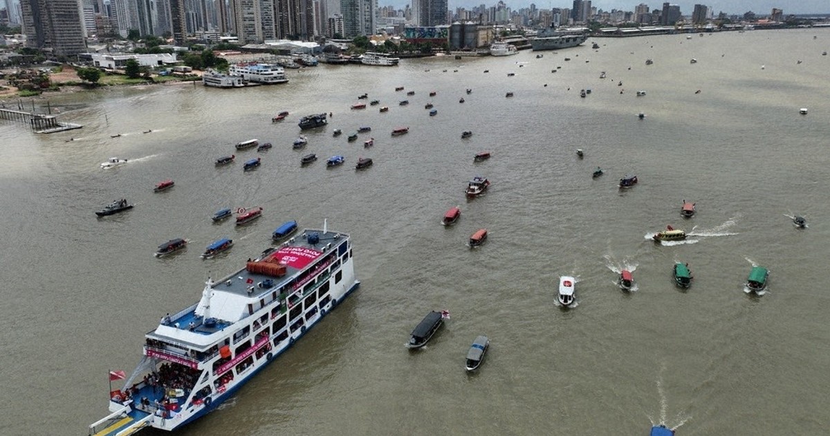 A flotilla kicks off the People's Summit for activists at UN climate talks
