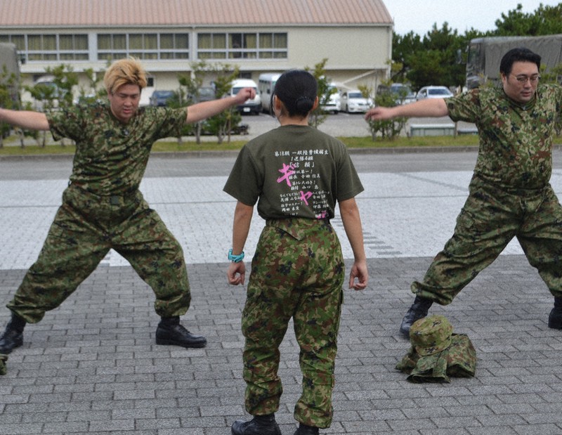 きつ～い 自衛隊訓練やってみた ビスケットブラザーズ×尽誠学園高