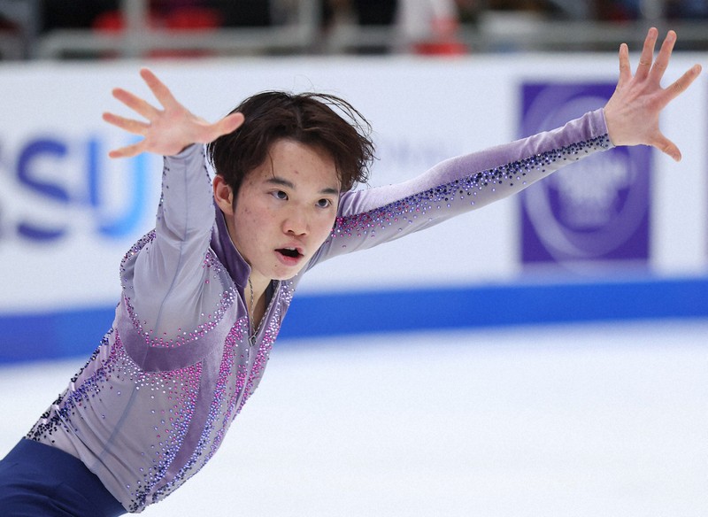 友野一希がSP首位発進、壷井達也6位 スケートアメリカ | 毎日新聞