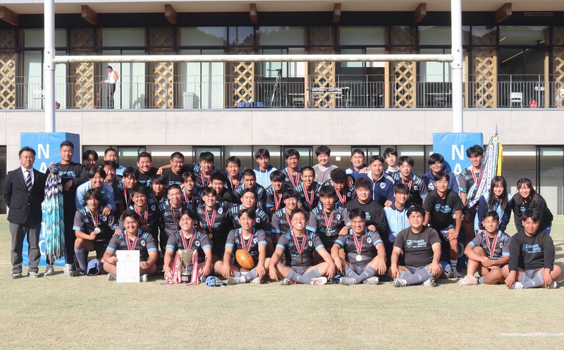 【山口】3大会連続3回目の花園出場を決めた高川学園の選手たち＝山口県長門市のヤマネスタジアム俵山で2025年11月15日午後2時10分、脇山隆俊撮影