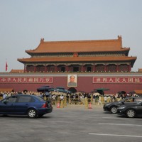 中国・北京の天安門＝2023年9月26日午後0時27分、岡崎英遠撮影