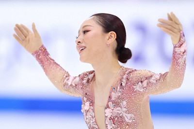 リンクサイド：SP8位の樋口新葉「笑うことを意識してます」 スケート