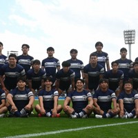 【神奈川第1】3大会連続23回目の花園出場を決めた桐蔭学園の選手たち＝横浜市神奈川区で2025年11月16日午後1時50分、清水夏妃撮影