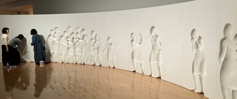 ART：「居ない」少女らに触れる 兵庫県美に中谷ミチコさんの新作