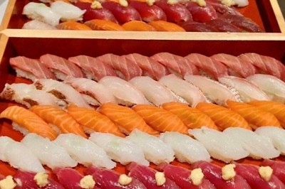 「はなぶさ」の握りずし。魚は東京・豊洲市場から仕入れる＝千葉県我孫子市の「はなぶさ －四季折々－」提供