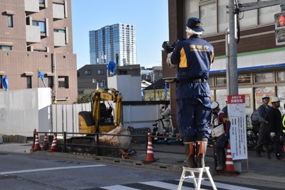 工事現場で男性作業員が一時生き埋め　意識不明で搬送　東京・港区