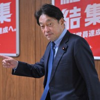 自民党安全保障調査会の非公式の幹部会合に臨む小野寺五典会長＝東京都千代田区の自民党本部で2025年11月18日午後0時27分、岩下幸一郎撮影