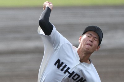 【九州国際大付－長崎日大】先発し力投する長崎日大の先発・古賀友樹投手＝宮崎市のSOKKENスタジアムで2025年11月1日、金澤稔撮影