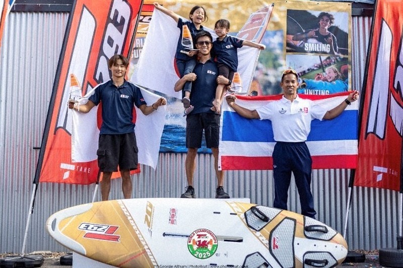 風の色」見て水面疾走 世界ウインドサーフィンV 小松さん 琵琶湖で制御