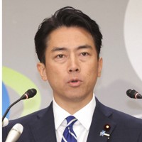 小泉進次郎防衛相