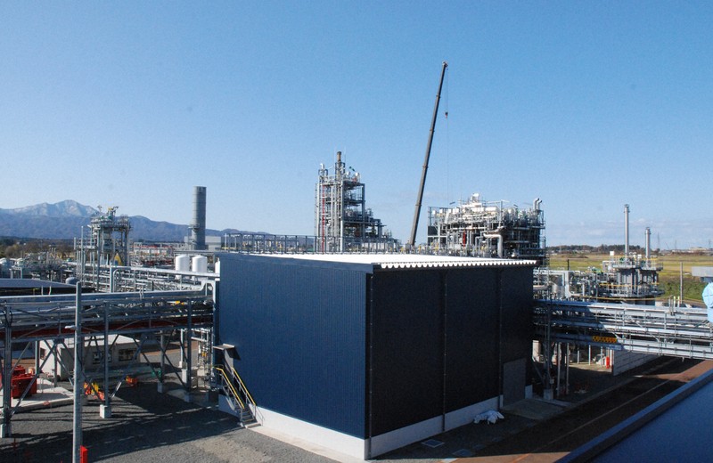 CO2実質ゼロ「ブルー水素」製造 INPEXが新潟に実証プラント | 毎日新聞